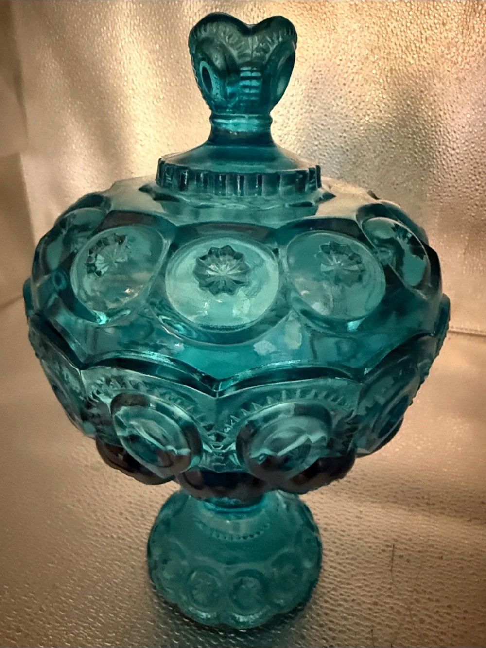 Vintage moon &star pattern circular depression and embossed stemmed pedestal - Picture 5 of 16